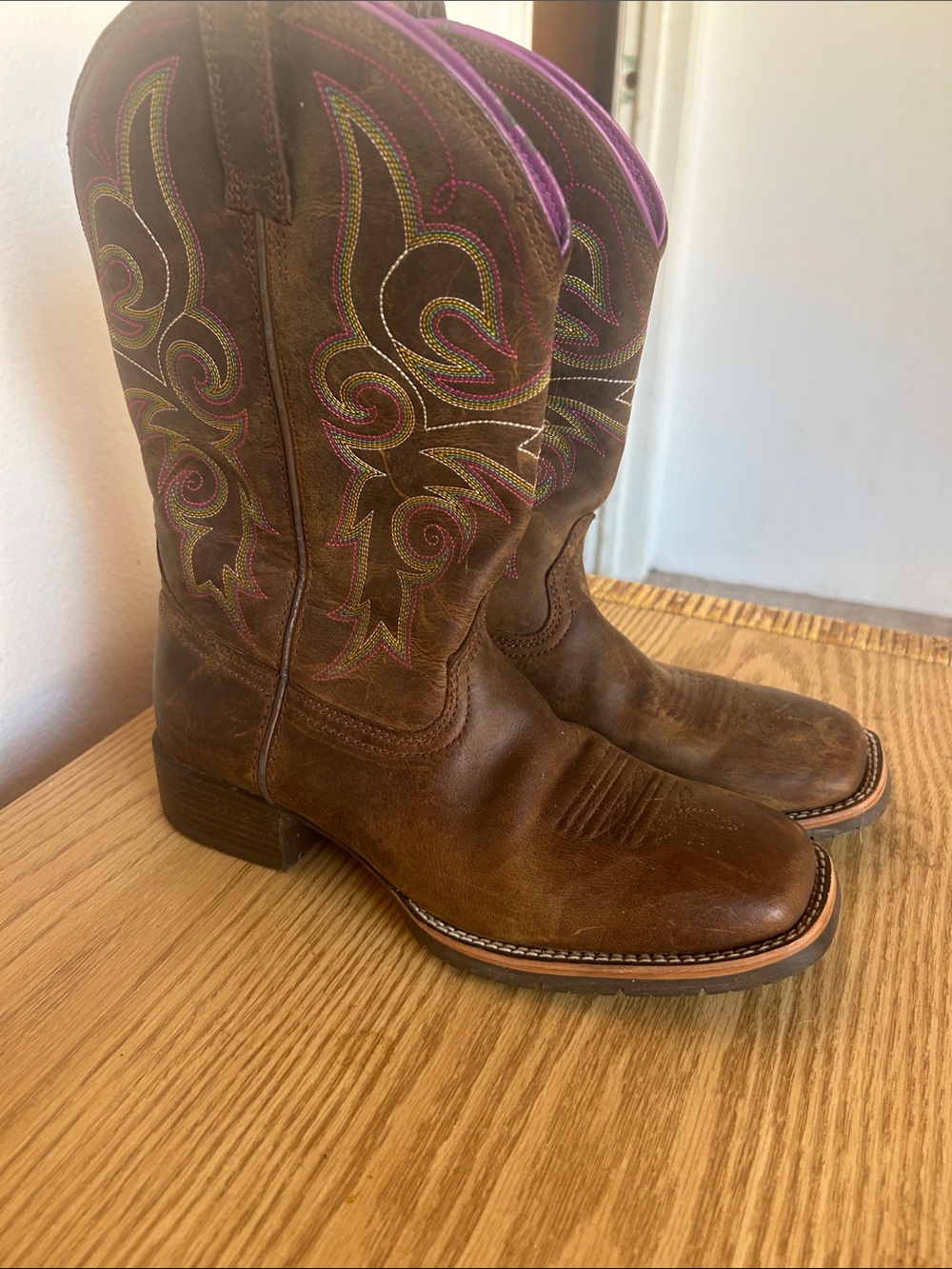 Ariat Quickdraw Women’s Western Cowboy Boots Brown Pink Embroidered Square Toe